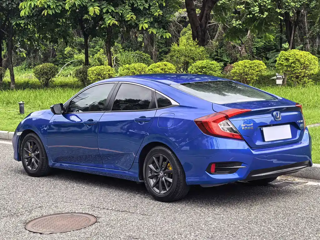 Honda Civic — фото 6