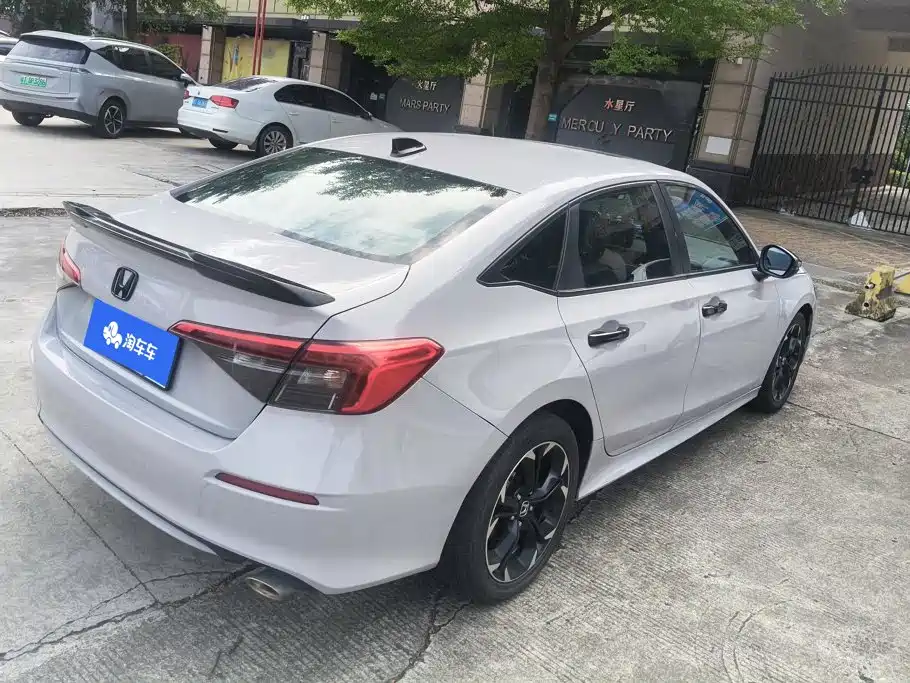 Honda Civic — фото 3