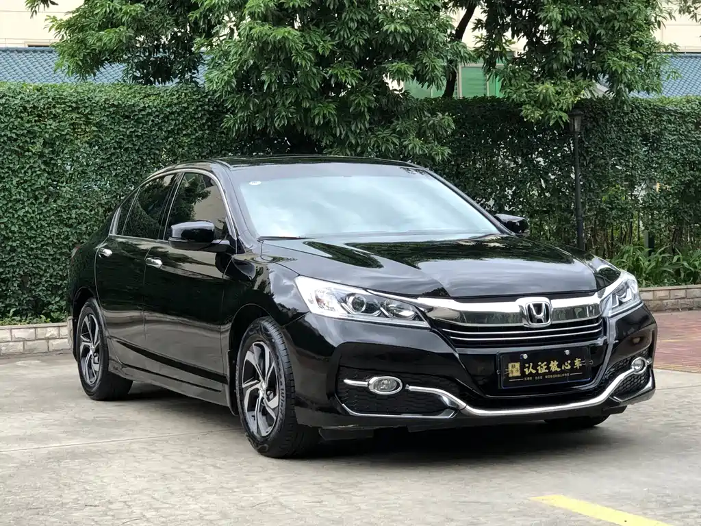 Honda Accord — фото 2