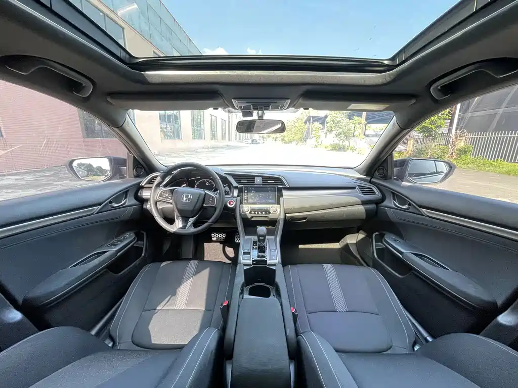 Honda Civic — фото 13