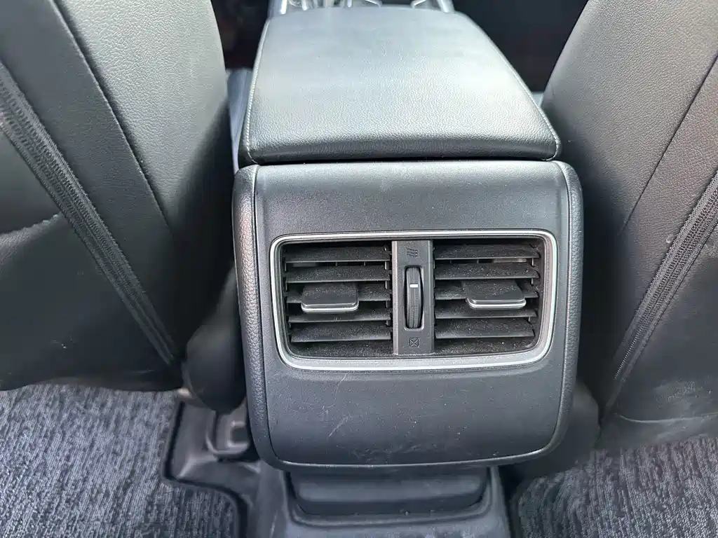 Honda Accord — фото 17