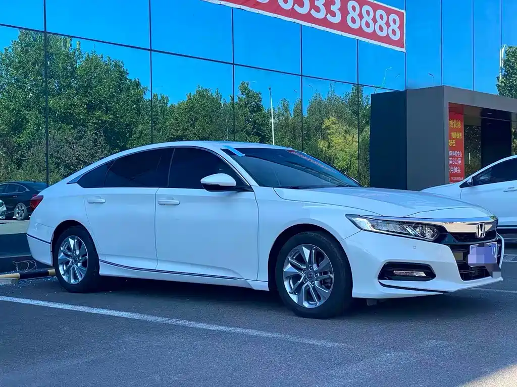 Honda Accord — фото 3