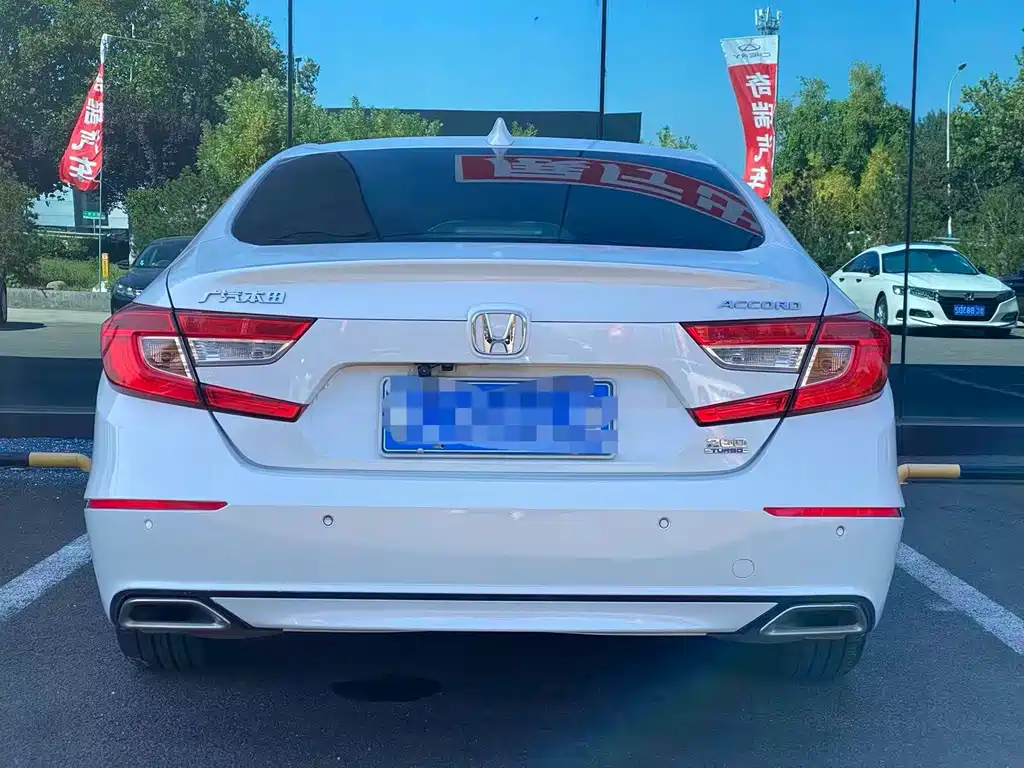 Honda Accord — фото 5