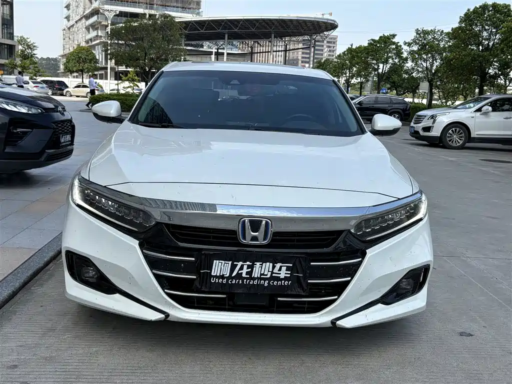 Honda Accord — фото 2