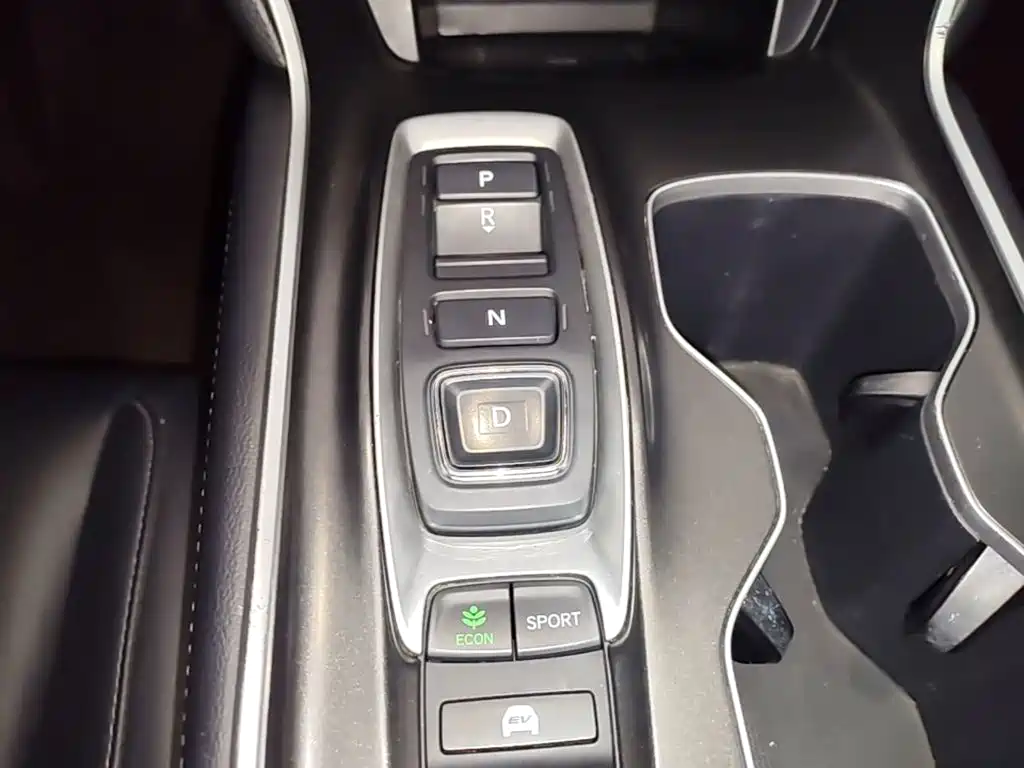 Honda Accord — фото 14