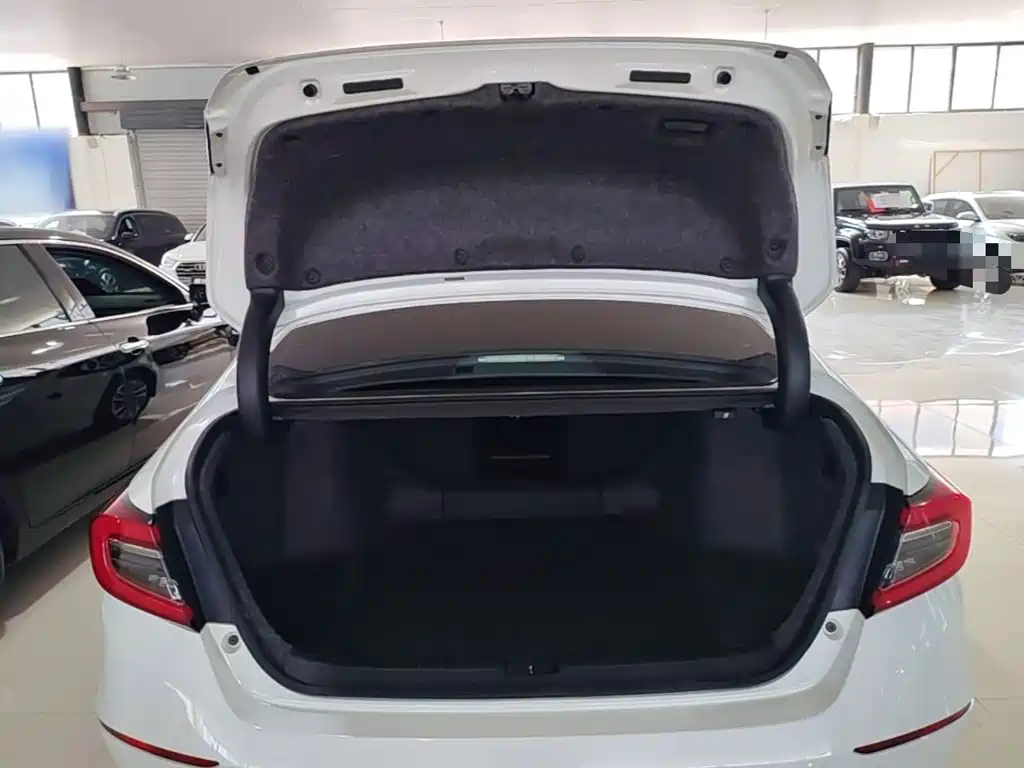 Honda Accord — фото 19