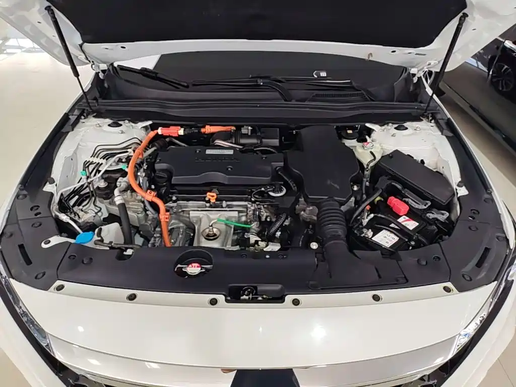 Honda Accord — фото 20