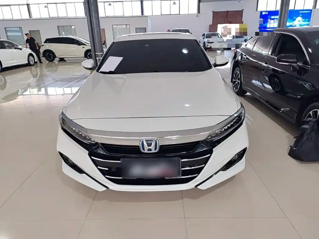 Honda Accord — фото 3