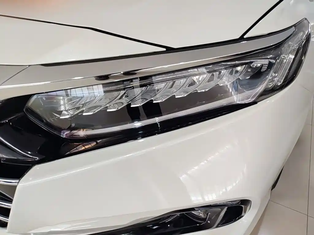 Honda Accord — фото 24