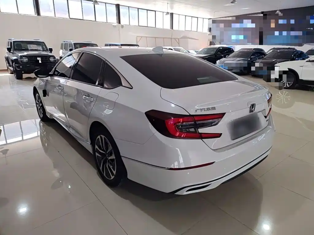 Honda Accord — фото 5