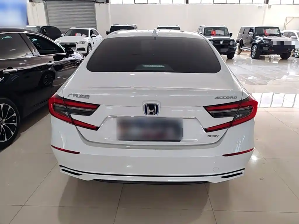 Honda Accord — фото 6