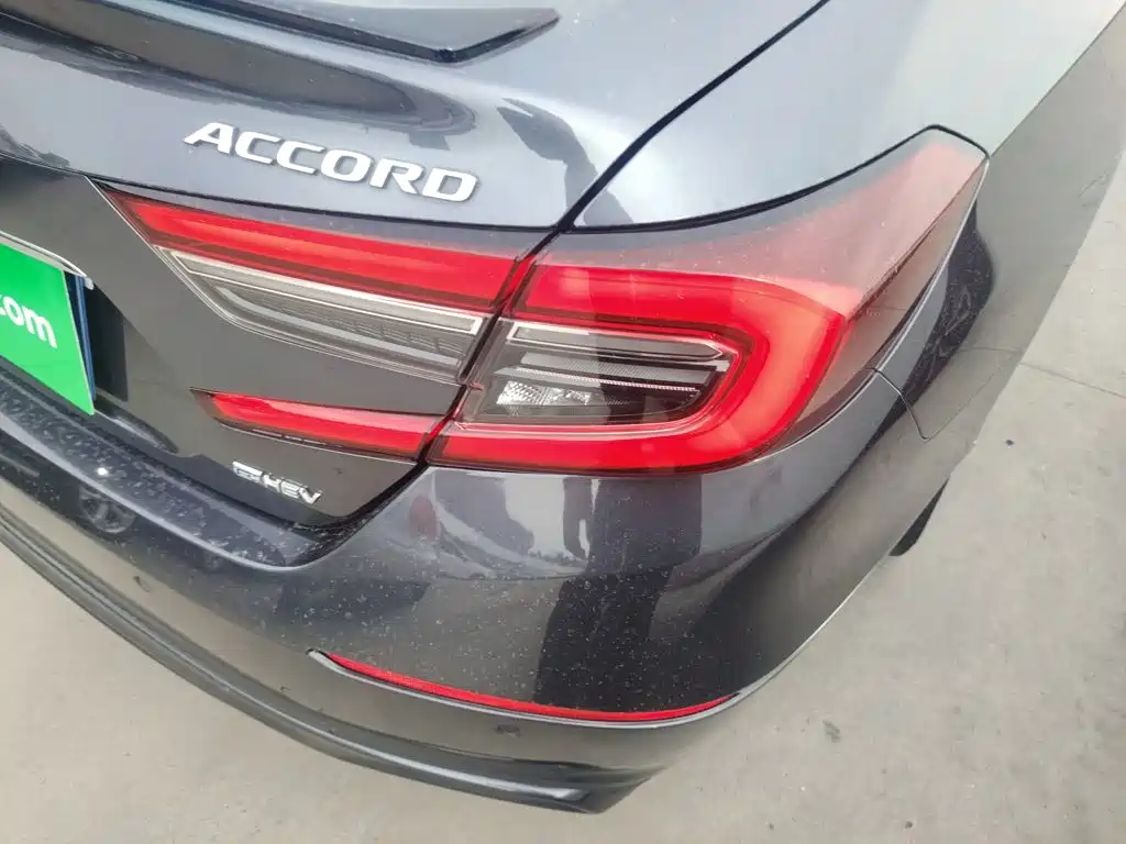 Honda Accord — фото 24