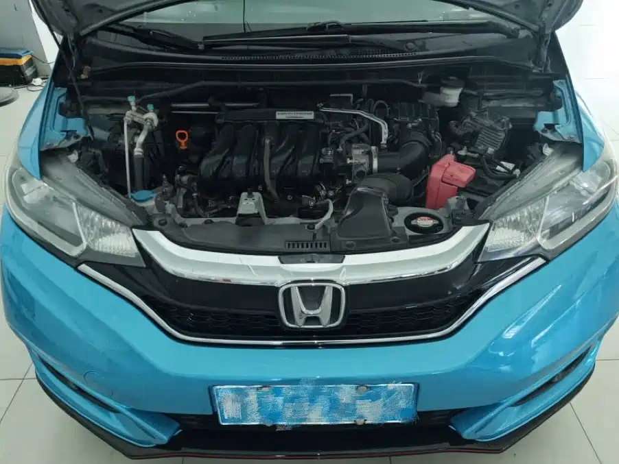 Honda Fit — фото 8