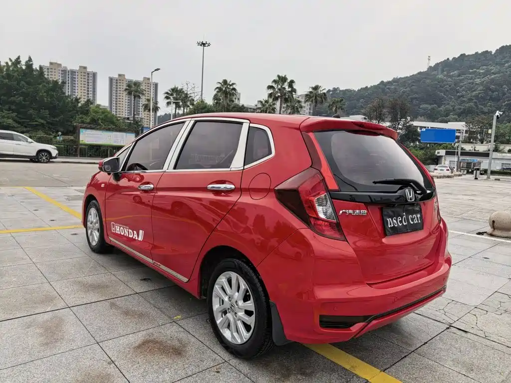 Honda Fit — фото 9