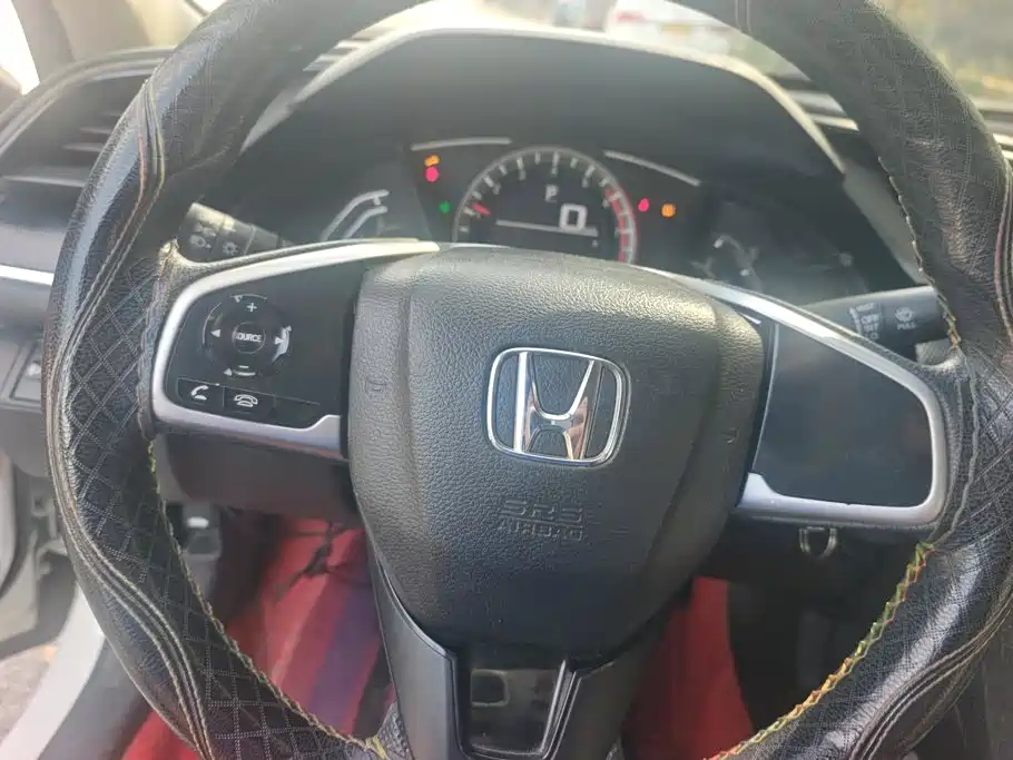 Honda Civic — фото 15
