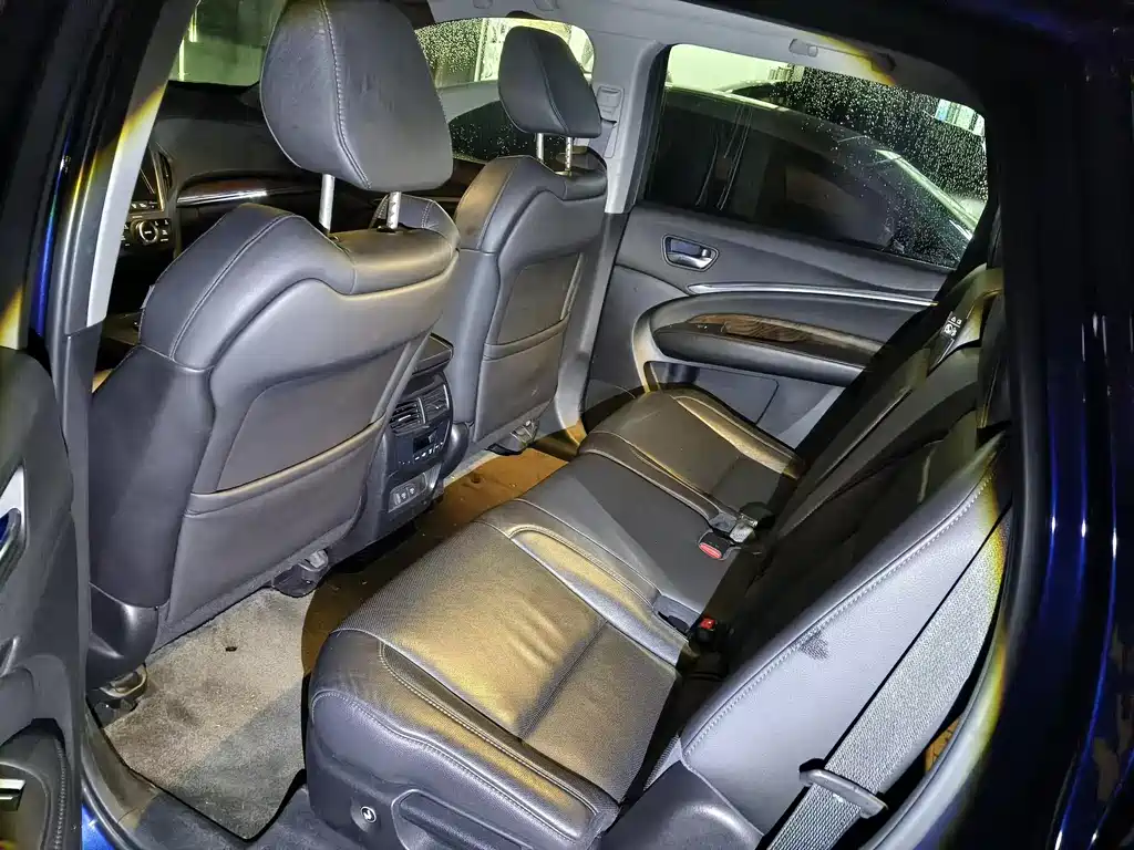 Acura MDX — фото 5