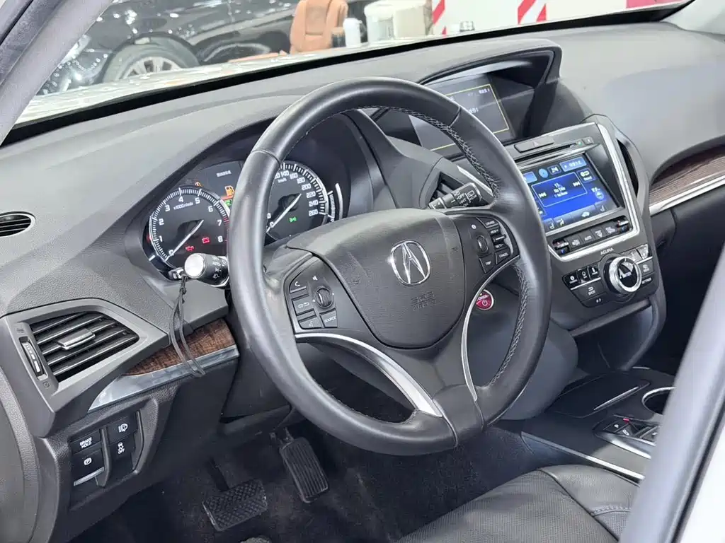 Acura MDX — фото 5