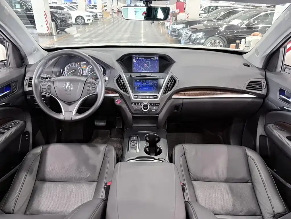 Acura MDX — фото 9