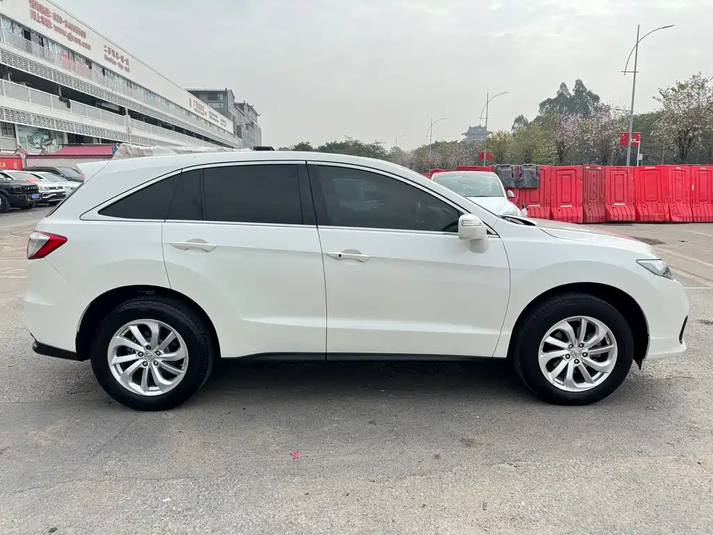 Acura RDX (Import) — фото 13