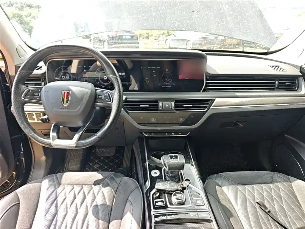 Hongqi Hongqi HS5 — фото 10