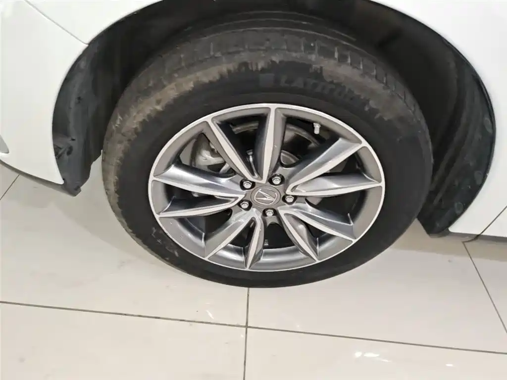Acura RDX — фото 23