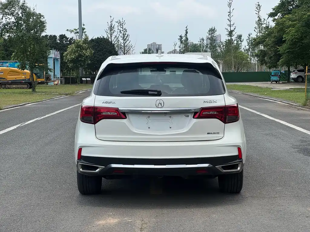 Acura MDX — фото 8