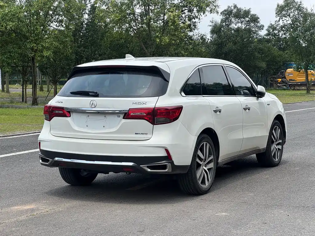 Acura MDX — фото 9