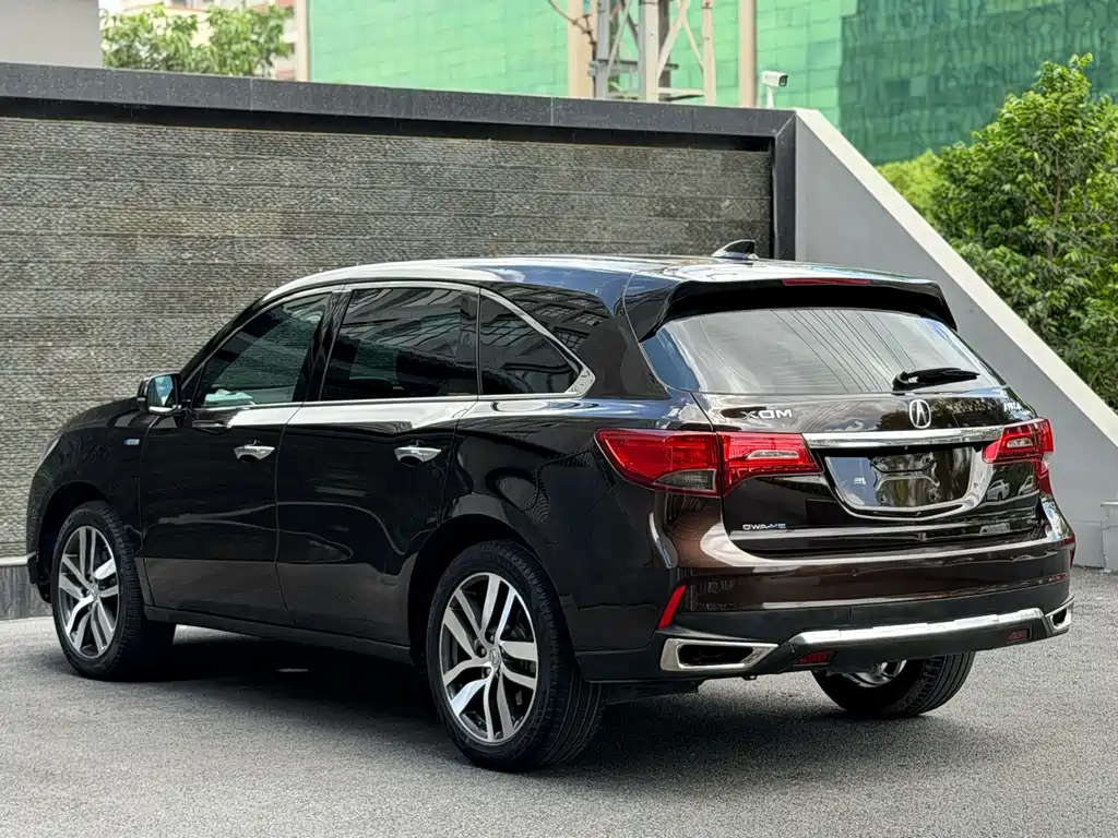 Acura MDX — фото 10