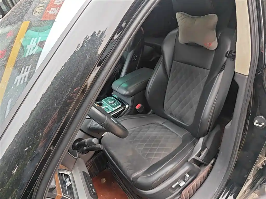 Hongqi Hongqi HS7 — фото 14