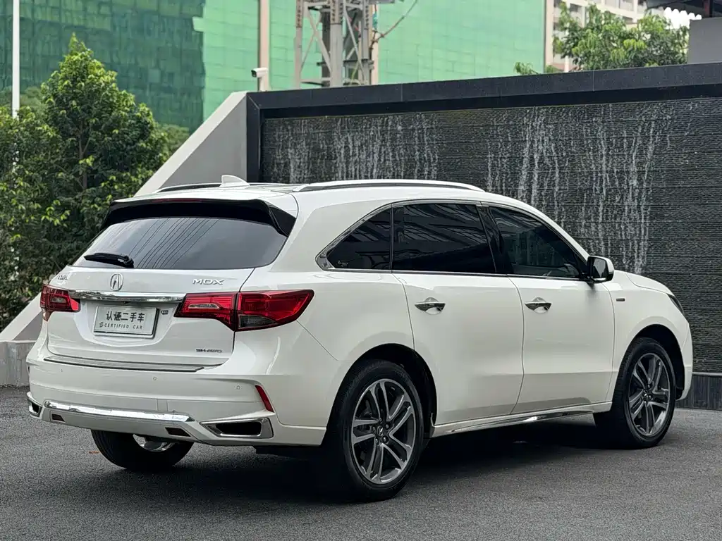 Acura MDX — фото 10