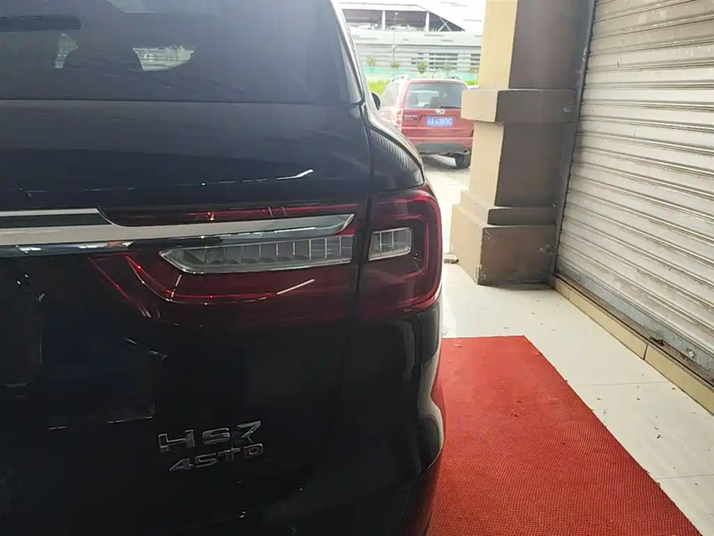 Hongqi Hongqi HS7 — фото 24