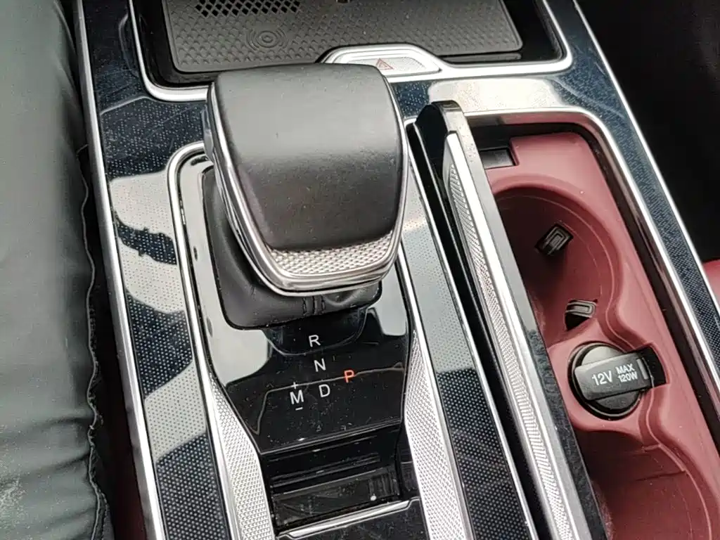 Hongqi Hongqi HS5 — фото 21