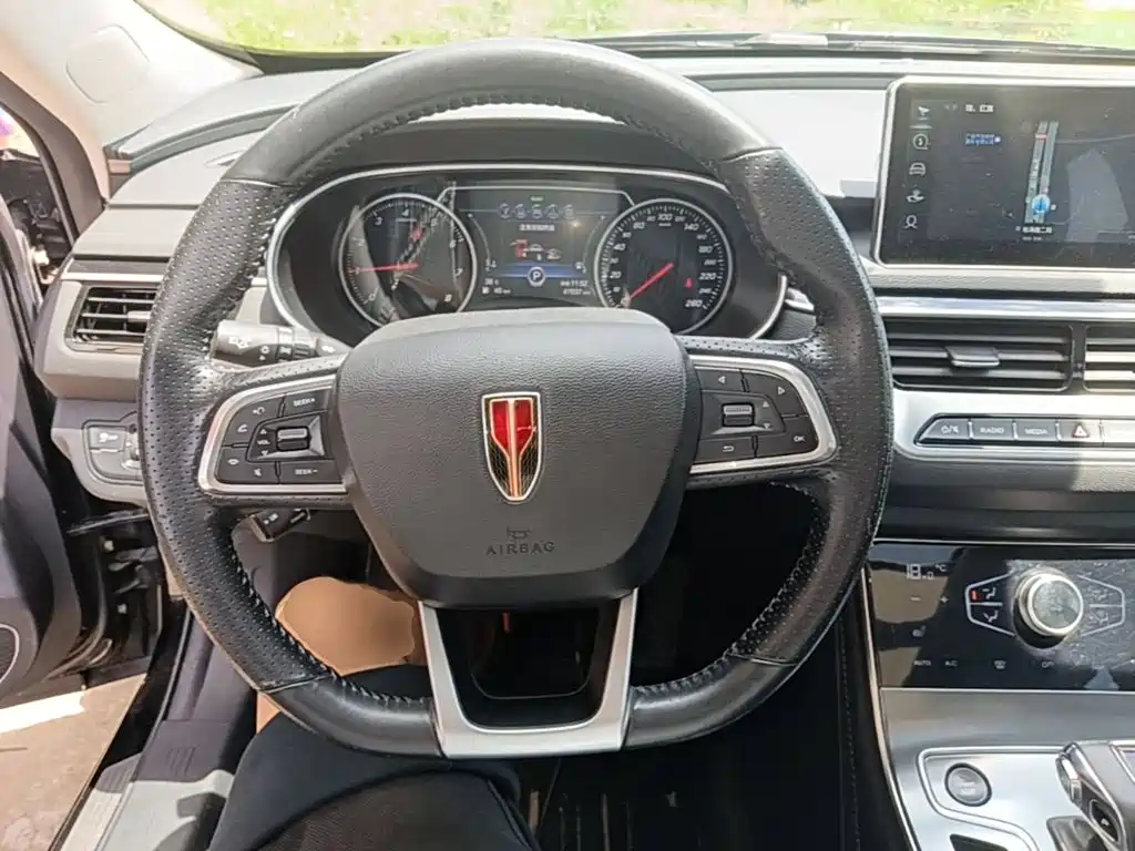 Hongqi Hongqi H5 — фото 11