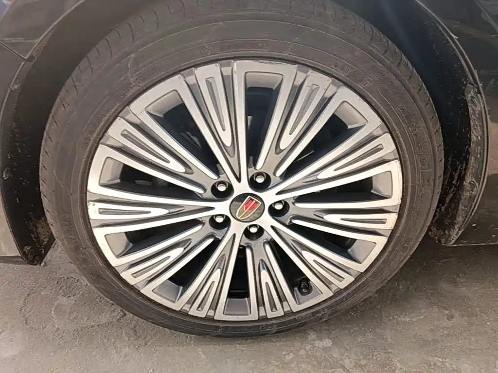Hongqi Hongqi H5 — фото 23