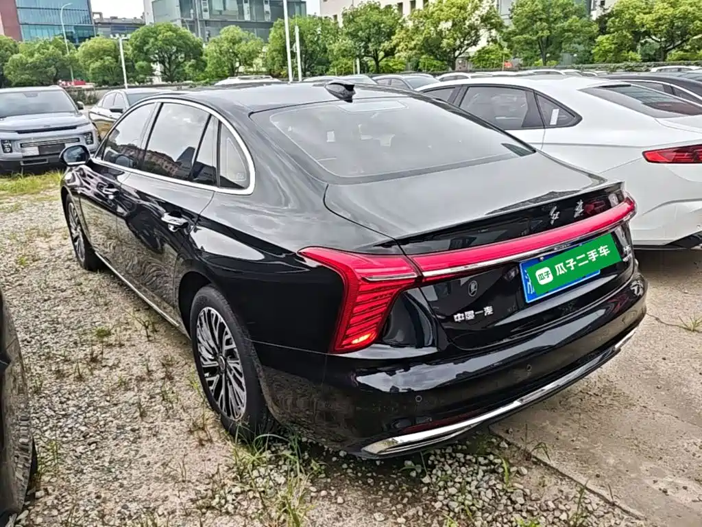 Hongqi Hongqi H5 — фото 5