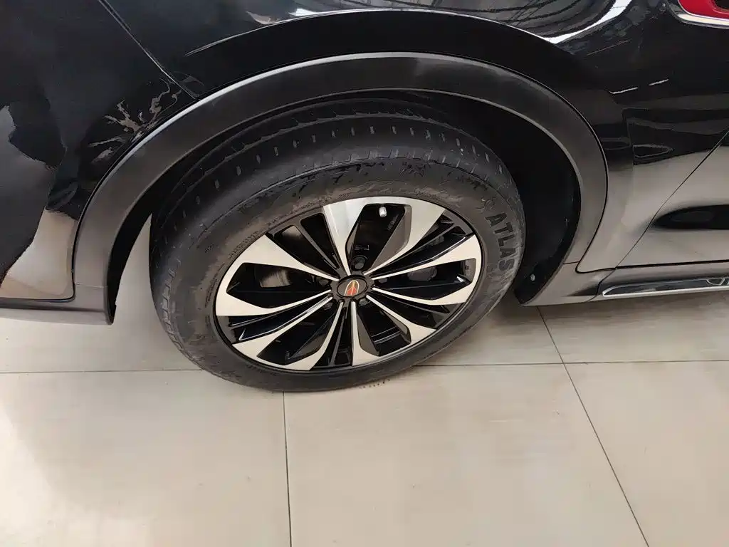 Hongqi Hongqi HS7 — фото 23