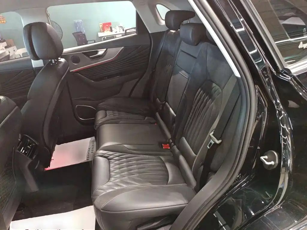 Hongqi Hongqi HS5 — фото 17