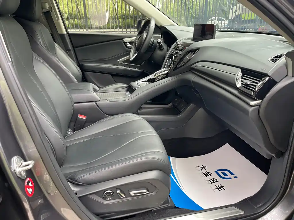 Acura RDX — фото 10
