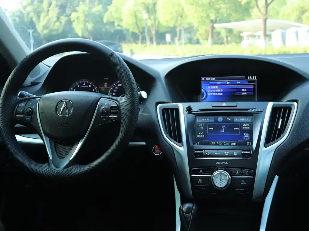 Acura TLX-L — фото 14
