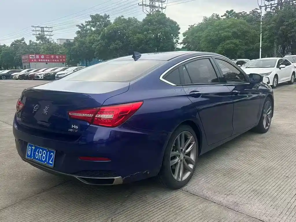 Hongqi Hongqi H5 — фото 4
