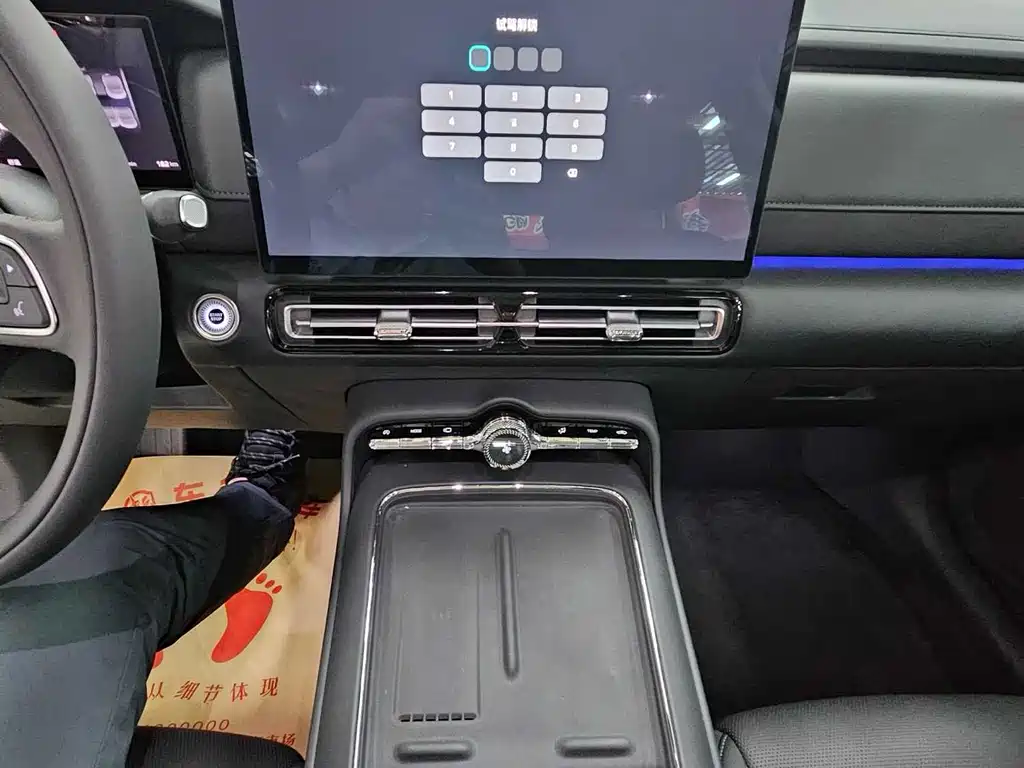 Hongqi Hongqi HS5 — фото 13