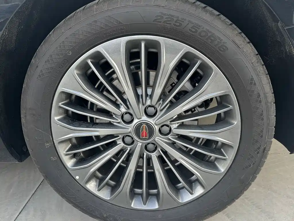 Hongqi Hongqi H5 — фото 17