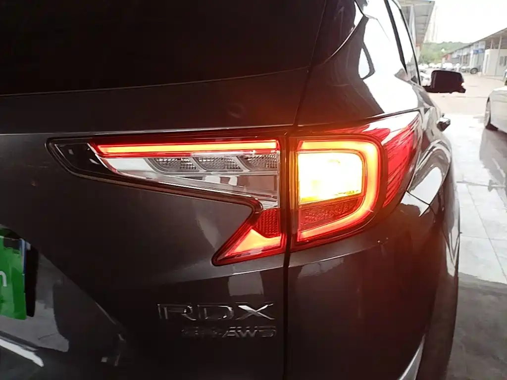 Acura RDX — фото 8