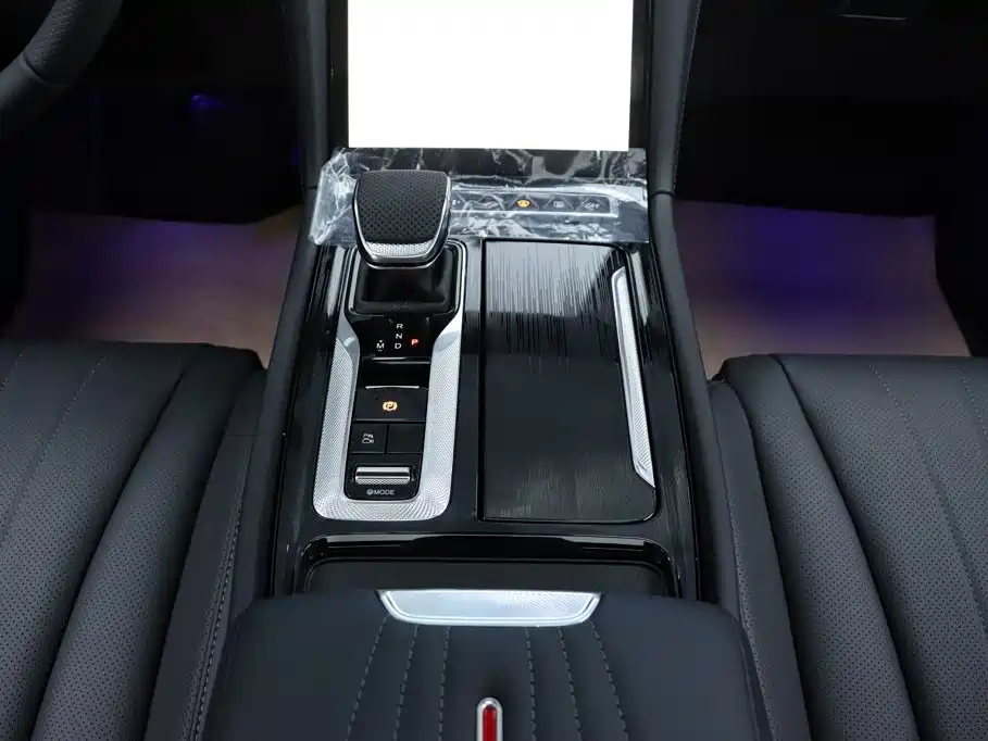 Hongqi Hongqi H5 — фото 23