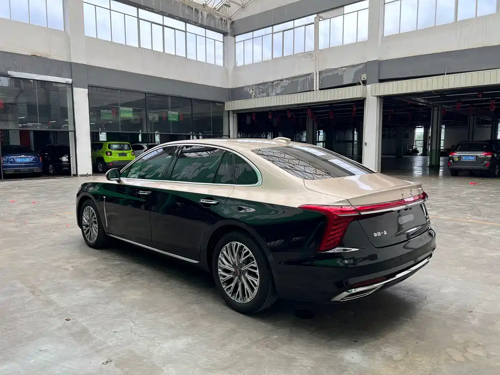 Hongqi Hongqi H5 — фото 10