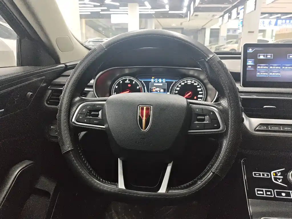 Hongqi Hongqi H5 — фото 13