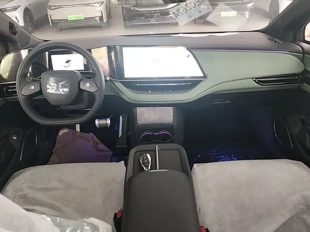 Hongqi Hongqi EH7 — фото 10