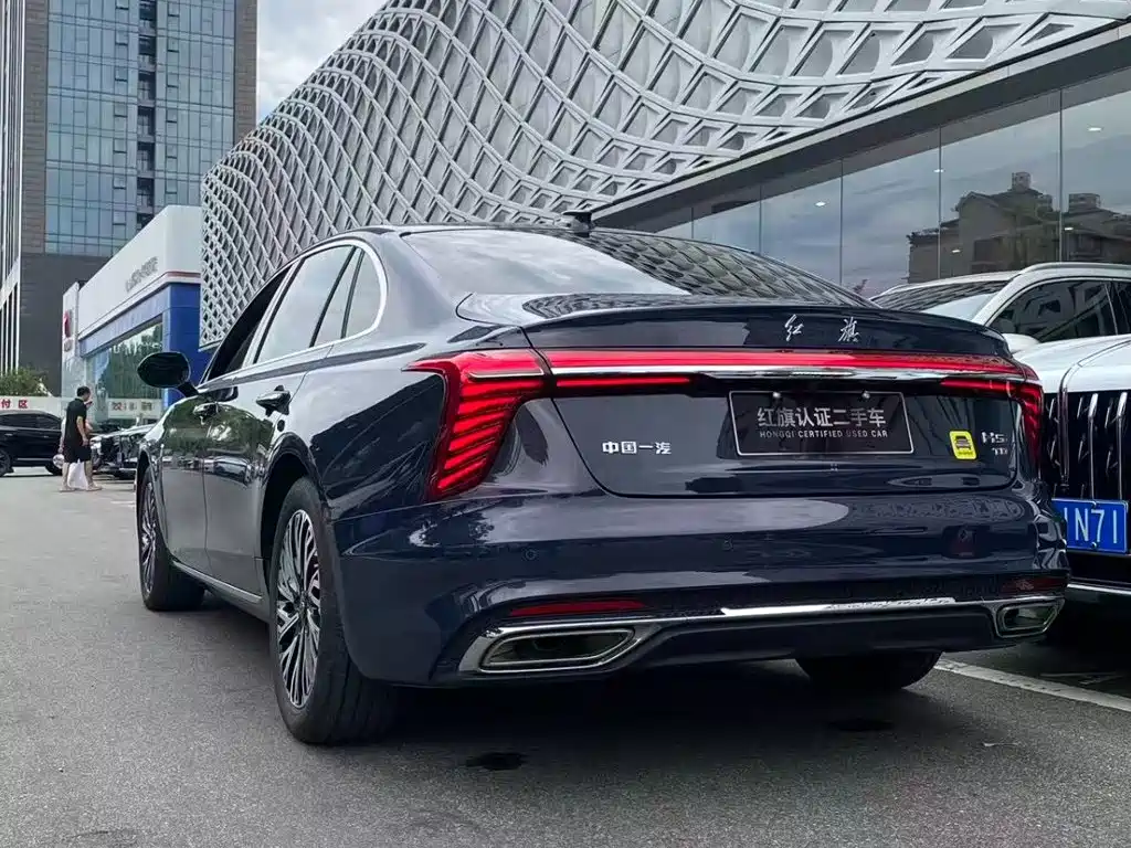 Hongqi Hongqi H5 — фото 3