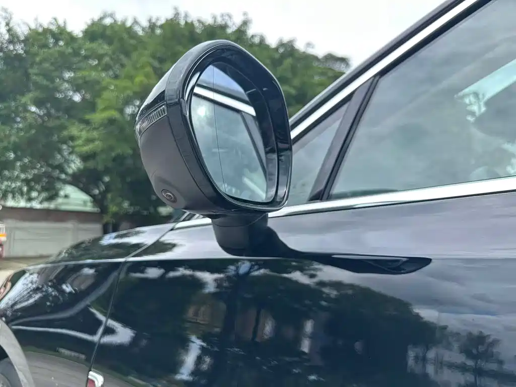 Hongqi Hongqi H5 — фото 23
