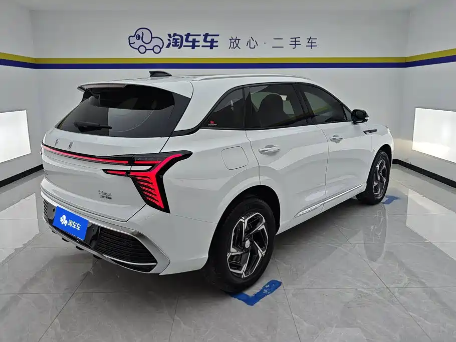 Hongqi Hongqi HS3 — фото 3